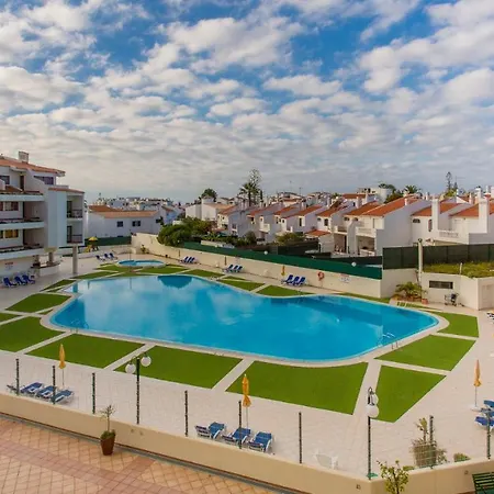 Vila Magna W/ Pool By Lovelystay Apartment