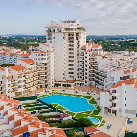 Apartment Vila Magna W/ Pool By Lovelystay Albufeira